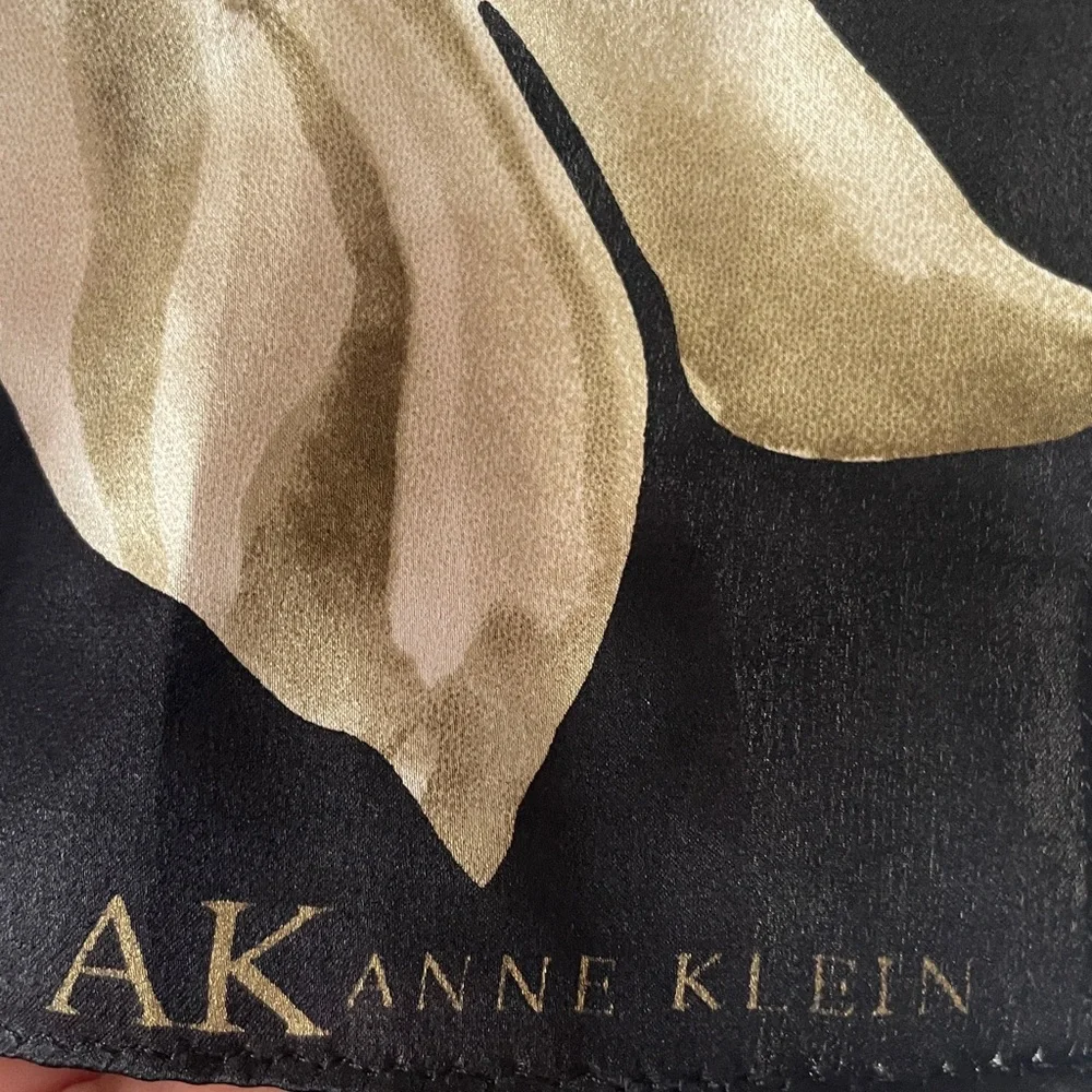 VTG ANNE KLEIN SILK SCARF
